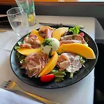 Queen Isabella Premium 4* Avlonya