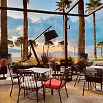 Queen Isabella Premium Hotel Vlorë