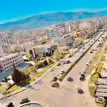 Queen Isabella Premium Hotel