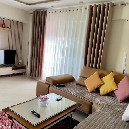 Queen Isabella Premium Szálloda 4*