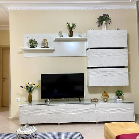 Queen Isabella Premium 4*