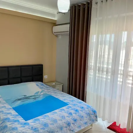 Queen Isabella Premium Vlorë