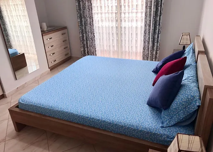 Queen Isabella Premium 4* Vlorë