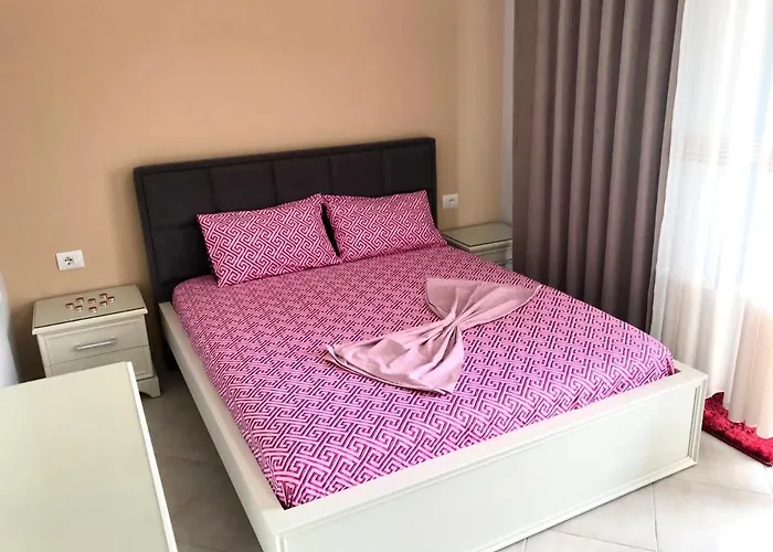 Hotel Queen Isabella Premium 4*