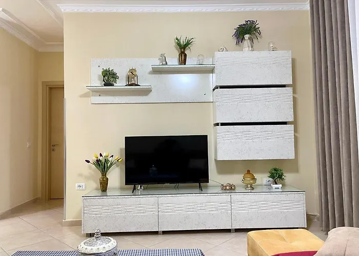 Queen Isabella Premium 4*