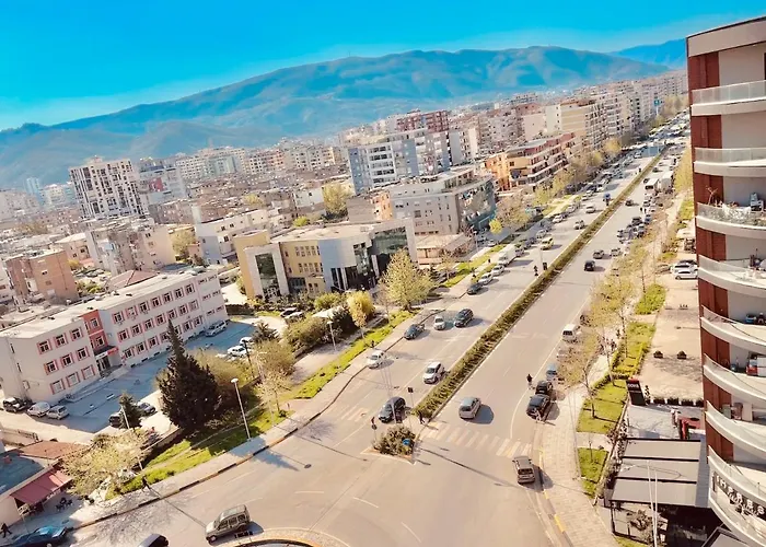 Queen Isabella Premium Hotel